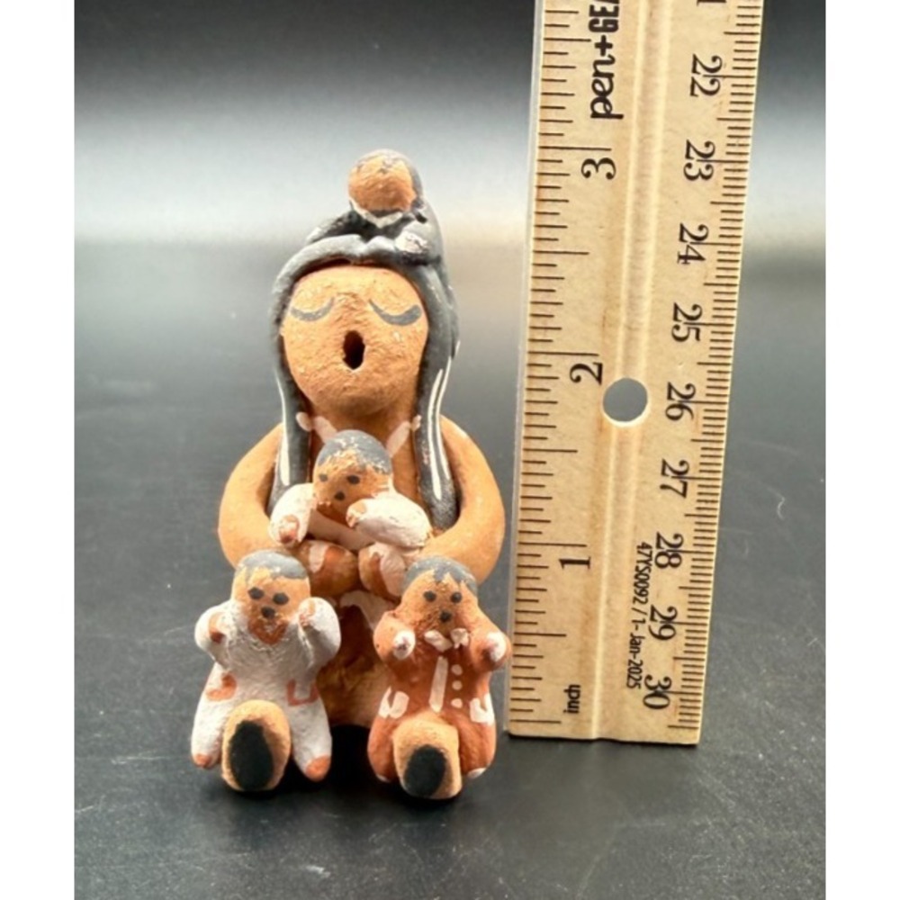 VTG Native American Jemez Taos Pueblo Storyteller W/ 4 children Juanita Martinez - Picture 10 of 10